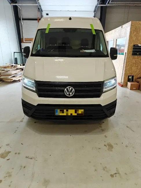 Forrude skiftet på VOLKSWAGEN i Holte