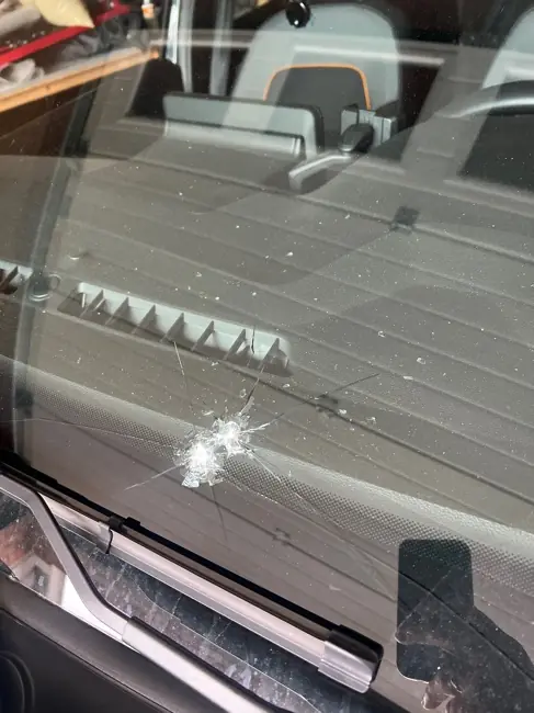 Forrude skiftet på Dacia i Møldrup